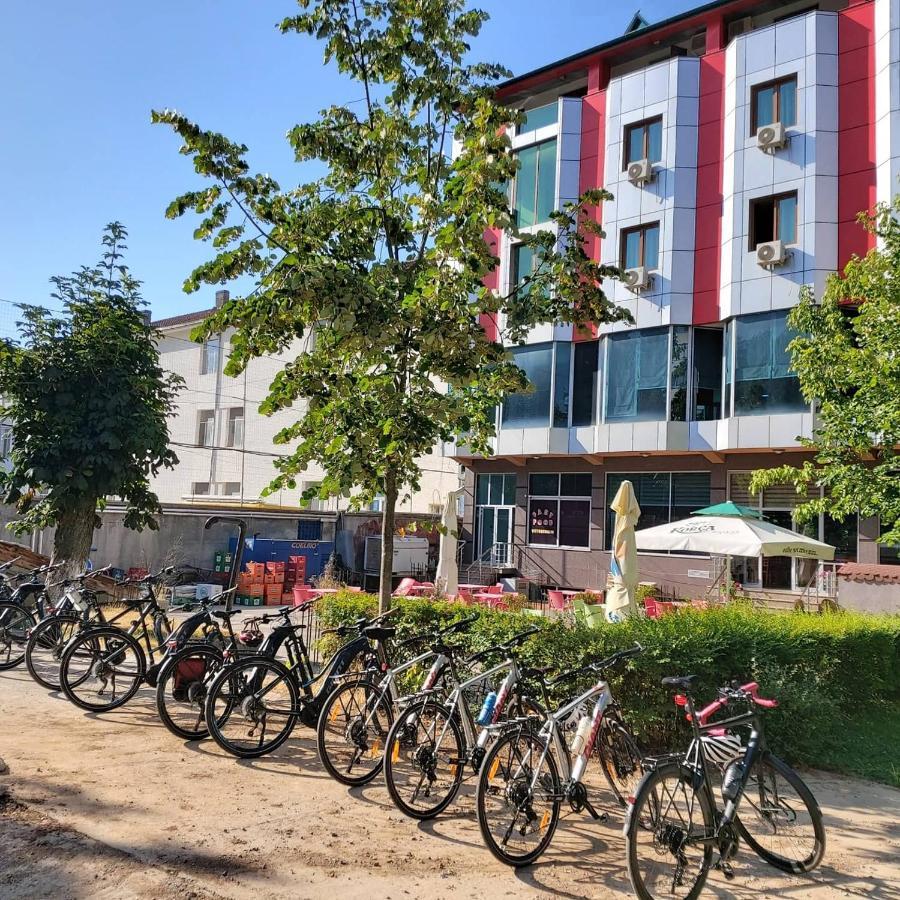 Hotel Piazza Peshkopi Exterior foto