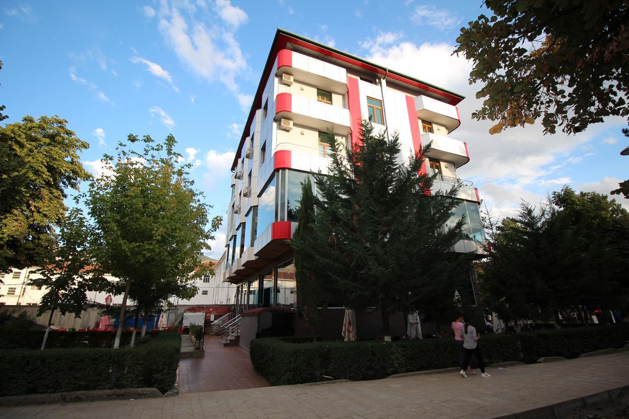 Hotel Piazza Peshkopi Exterior foto