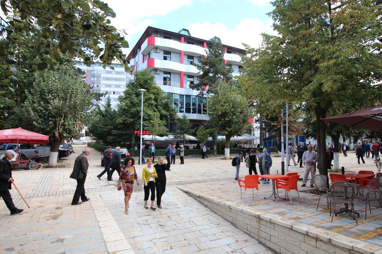 Hotel Piazza Peshkopi Exterior foto